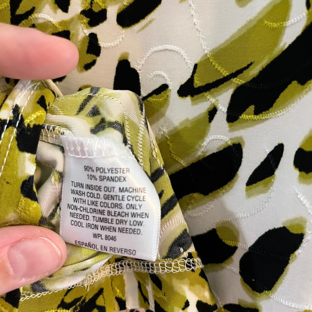 JM Collection size M 3/4 sleeve like new top black,white,lime - Picture 4 of 5